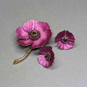 Vintage Floral Brooch and Clip On Earrings Purple Pink Magenta Rhinestone Center